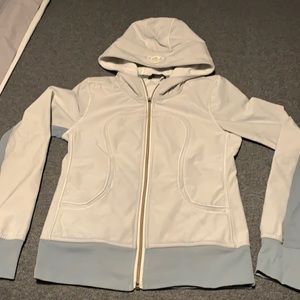 Lululemon water resistant jacket